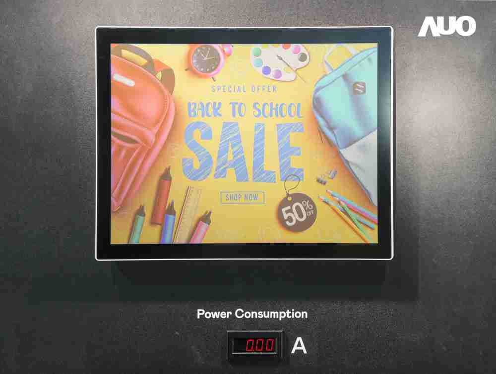 2468BET展示胆固醇液晶超低耗能户外全彩显示器，，，ChLC（胆固醇液晶）以双稳态技术使静态显示零功耗，，，具省电、、、、高彩度、、、、环保的特性，，还整合软硬件系统解决方案，，，可透过单一云端平台管理